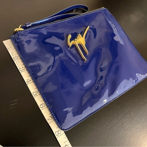 Giuseppe Zanotti patent leather Clutch wristlet, indigo blue, gold tone hardware - Picture 12 of 15
